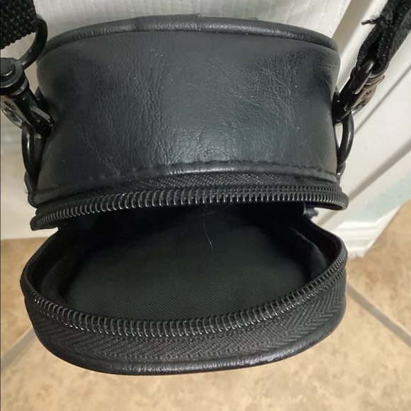 Black Leather Classic Logic Small Camera Case - Picture 7 of 10